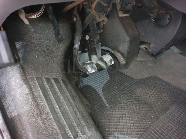 Ford Transit 2.0 DI · Ano 2002