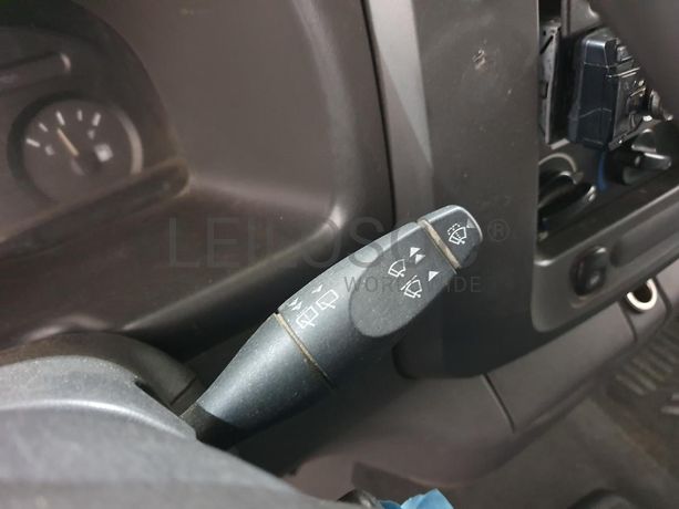 Ford Transit 2.0 DI · Ano 2002