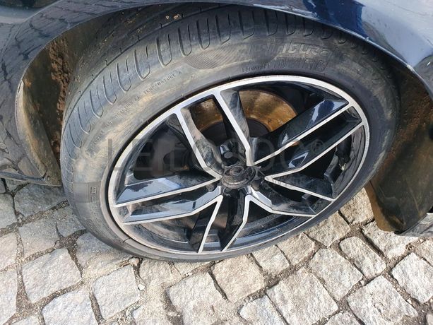 Audi A4 2.0 TDI · Ano 2012