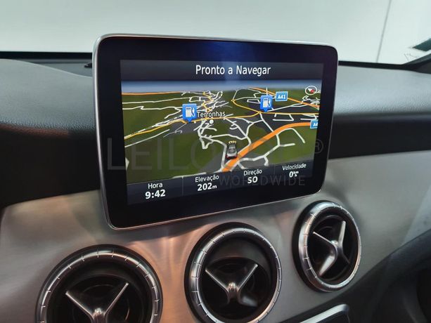 Mercedes-Benz CLA 200 CDI KIT AMG · Ano 2015