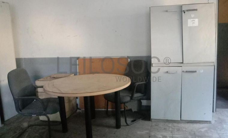 Mobiliário de escritório ·