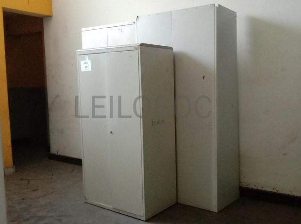 Mobiliário de escritório ·