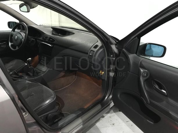 Renault Laguna 1.9 DCI · Ano 2004