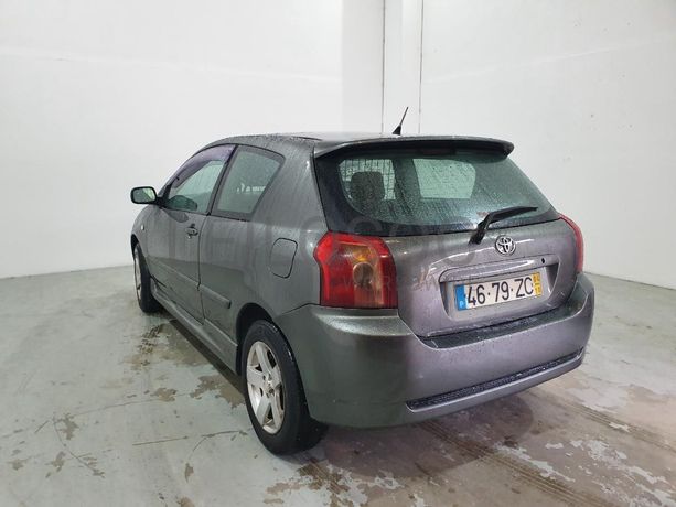 Toyota Corolla 1.4D · Ano 2004