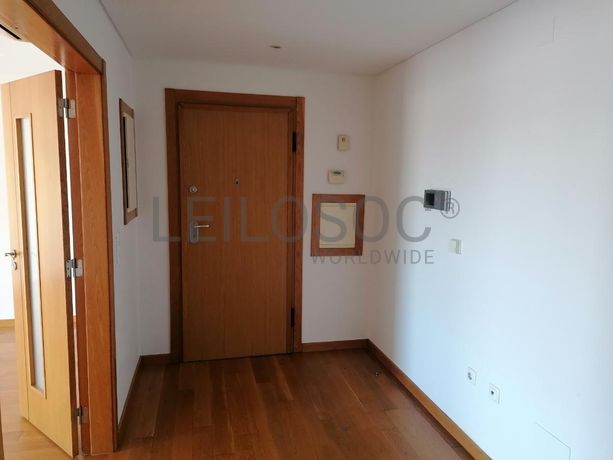 Apartamento T3 · Alfragide, Amadora