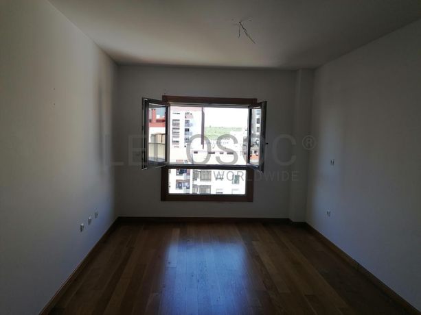 Apartamento T3 · Alfragide, Amadora