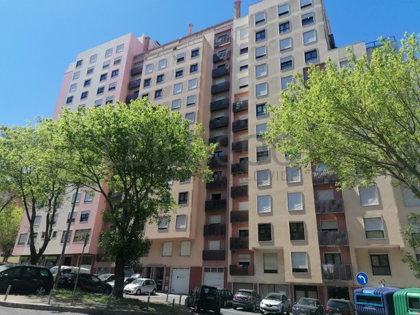 Apartamento T3 · Alfragide, Amadora