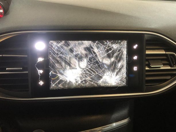 Peugeot 308 · Ano 2015