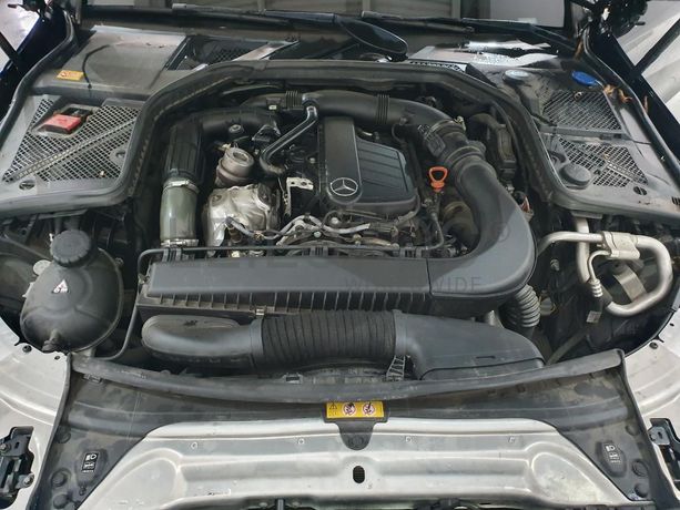 Mercedes-Benz C200 bluetec 1.6D · Ano 2015