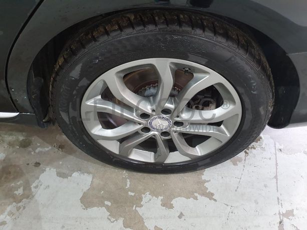 Mercedes-Benz C200 bluetec 1.6D · Ano 2015