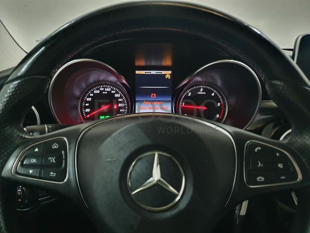 Mercedes-Benz C200 bluetec 1.6D · Ano 2015