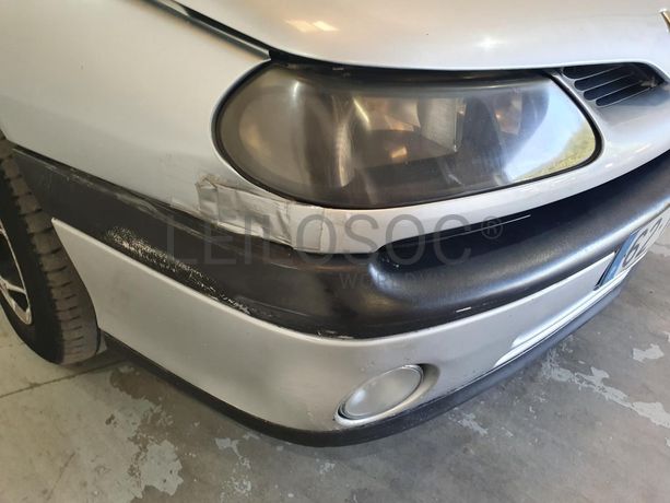 Renault Laguna 1.9 DTI · Ano 1999