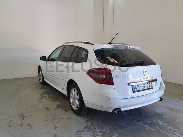 Renault Laguna 2.0 DCI · Ano 2010