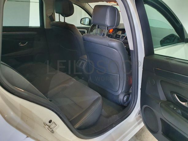 Renault Laguna 2.0 DCI · Ano 2010