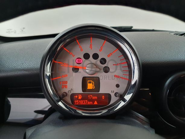 Mini Cooper Cabrio 1.6 · Ano 2013