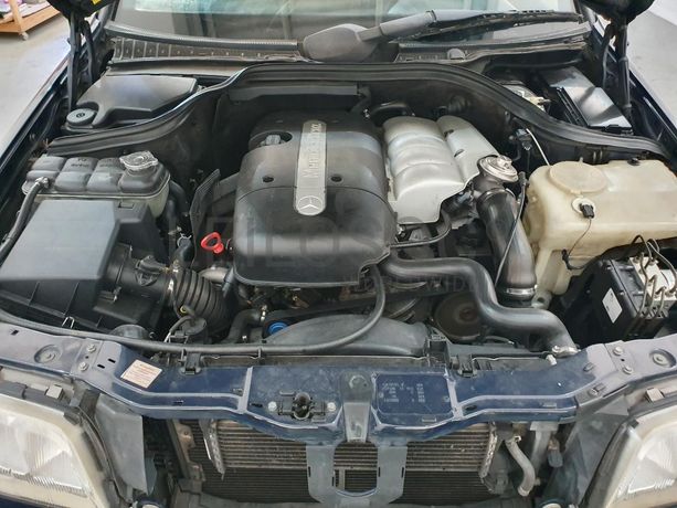 Mercedes-Benz C220 CDI · Ano 1998