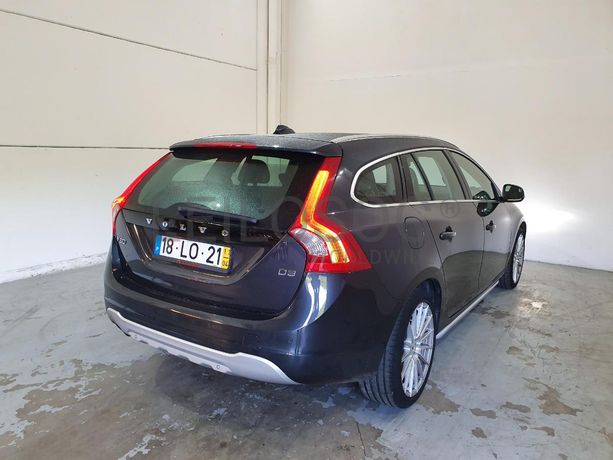 Volvo V60 2.0 · Ano 2011