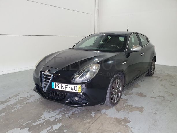 Alfa Romeo Giulietta 1.6 JTD · Ano 2012