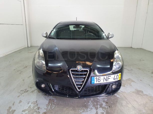 Alfa Romeo Giulietta 1.6 JTD · Ano 2012