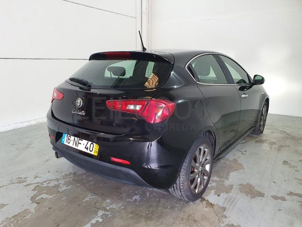 Alfa Romeo Giulietta 1.6 JTD · Ano 2012