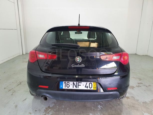 Alfa Romeo Giulietta 1.6 JTD · Ano 2012