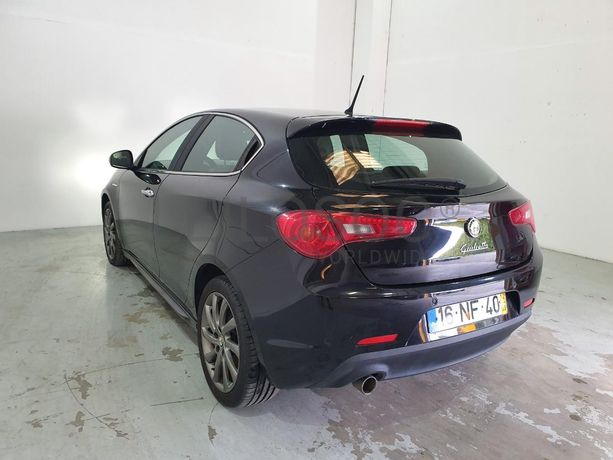 Alfa Romeo Giulietta 1.6 JTD · Ano 2012