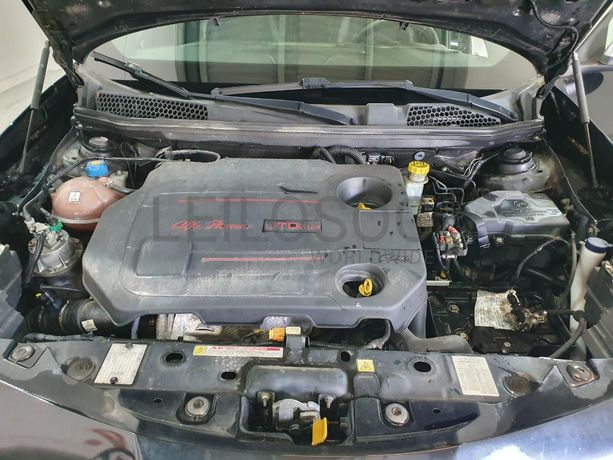 Alfa Romeo Giulietta 1.6 JTD · Ano 2012