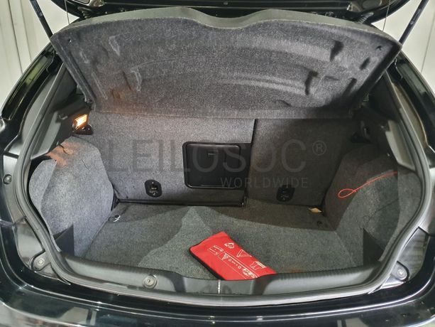 Alfa Romeo Giulietta 1.6 JTD · Ano 2012