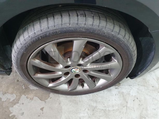 Alfa Romeo Giulietta 1.6 JTD · Ano 2012