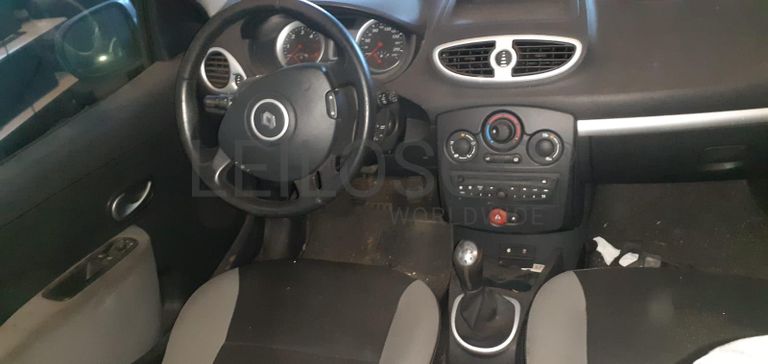 Renault Clio III Grandtour 1.5 DCI · Ano 2012