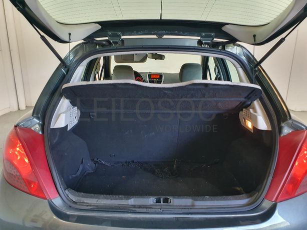 Peugeot 207 1.4 HDI · Ano 2006