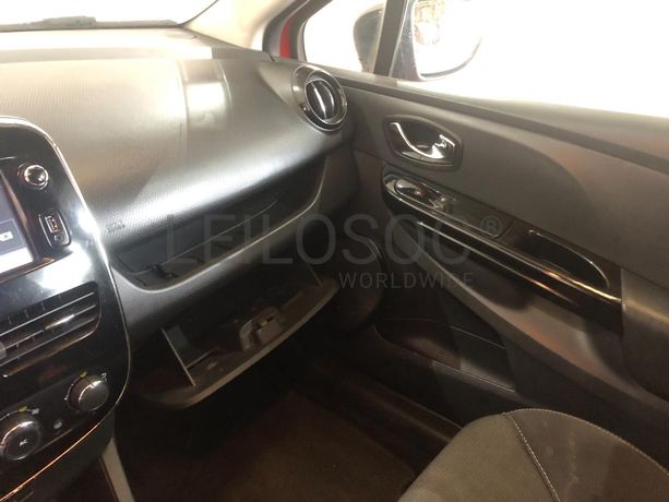 Renault Clio 1.5 DCI · Ano 2013