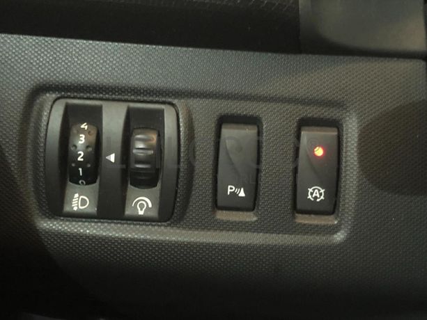 Renault Clio 1.5 DCI · Ano 2013