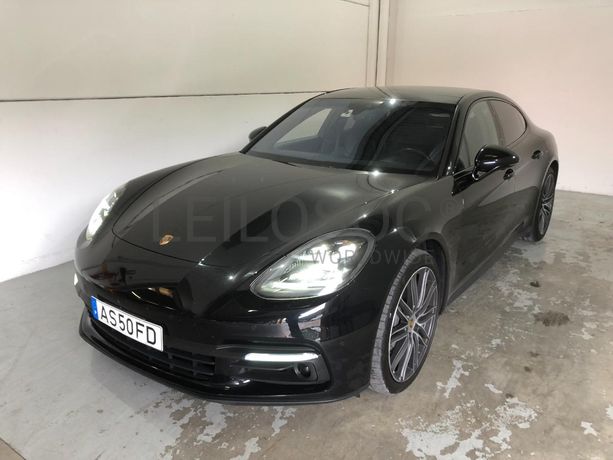 Porsche Panamera 4S · Ano 2017
