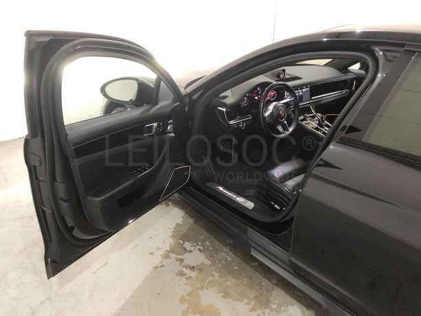 Porsche Panamera 4S · Ano 2017
