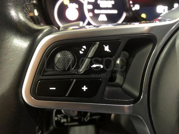 Porsche Panamera 4S · Ano 2017