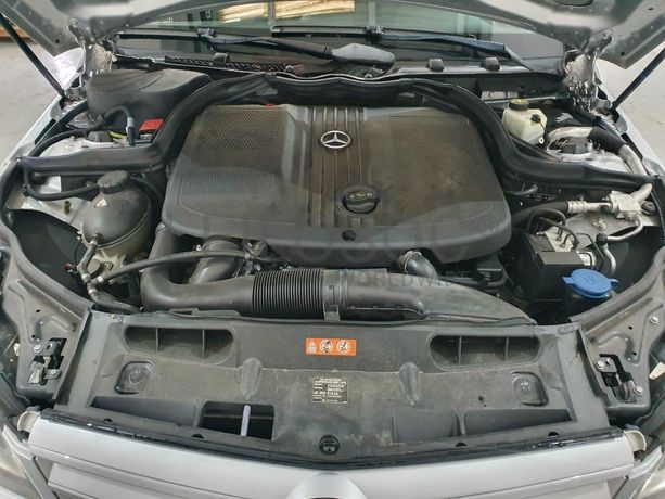 Mercedes-Benz C220 CDI · Ano 2011