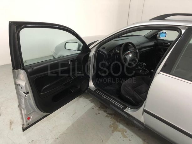 Volkswagen Passat TDI · Ano 2002