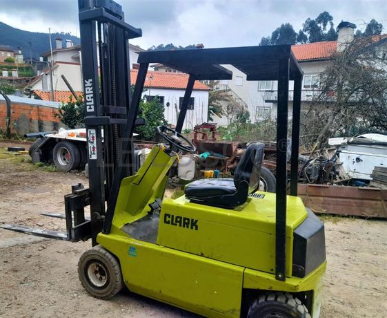 Empilhador Clark EM 15S
