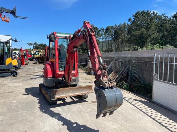 Mini Giratória Yanmar VIO 20