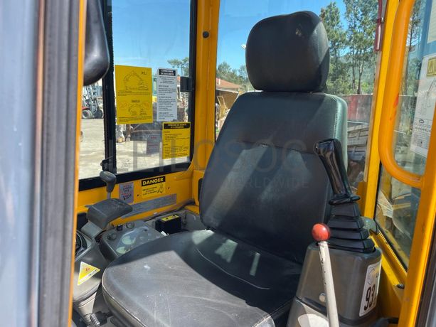 Mini Giratória Yanmar VIO 25