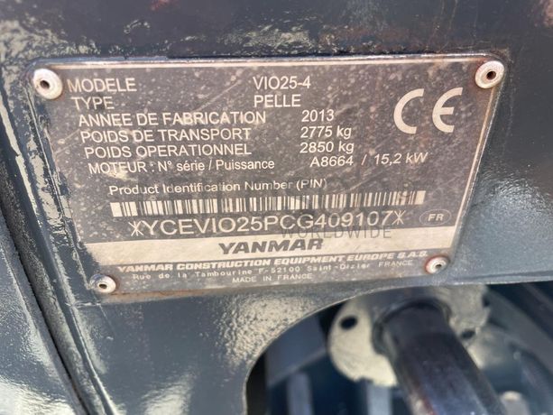 Mini Giratória Yanmar VIO 25