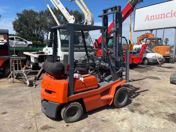 Empilhador Toyota 1500 KG