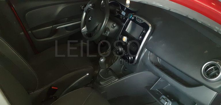 Renault Clio 1.5DCI · Ano 2015