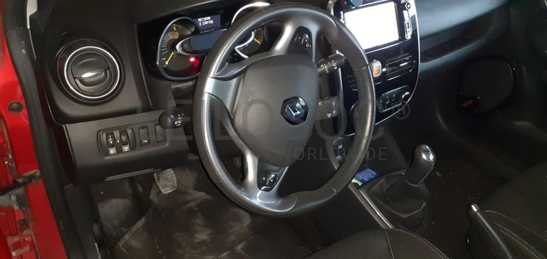 Renault Clio 1.5DCI · Ano 2015