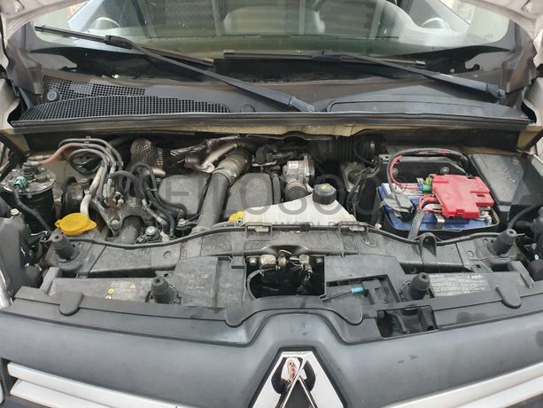 Renault Kangoo 1.5 DCI · Ano 2015