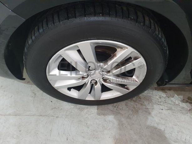 Peugeot 308 SW 1.6 HDI · Ano 2014