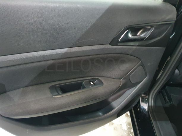 Peugeot 308 SW 1.6 HDI · Ano 2014