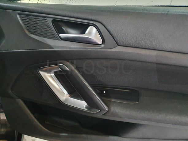 Peugeot 308 SW 1.6 HDI · Ano 2014