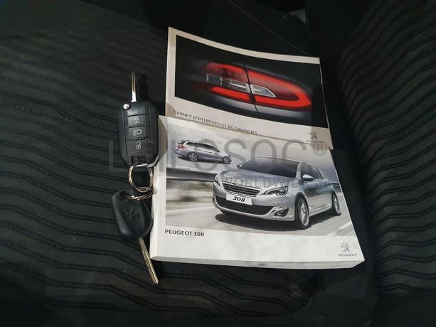 Peugeot 308 SW 1.6 HDI · Ano 2014